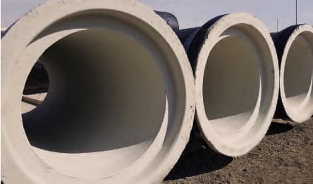 JDCO reinforced concrete pipes with bell ends in the Riyadh yard